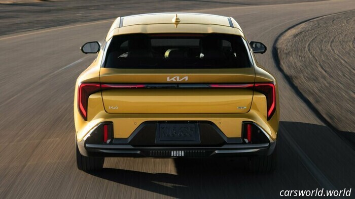 El nuevo hatchback de Kia prescinde de las versiones baratas pero sigue pareciendo una ganga | Carscoops